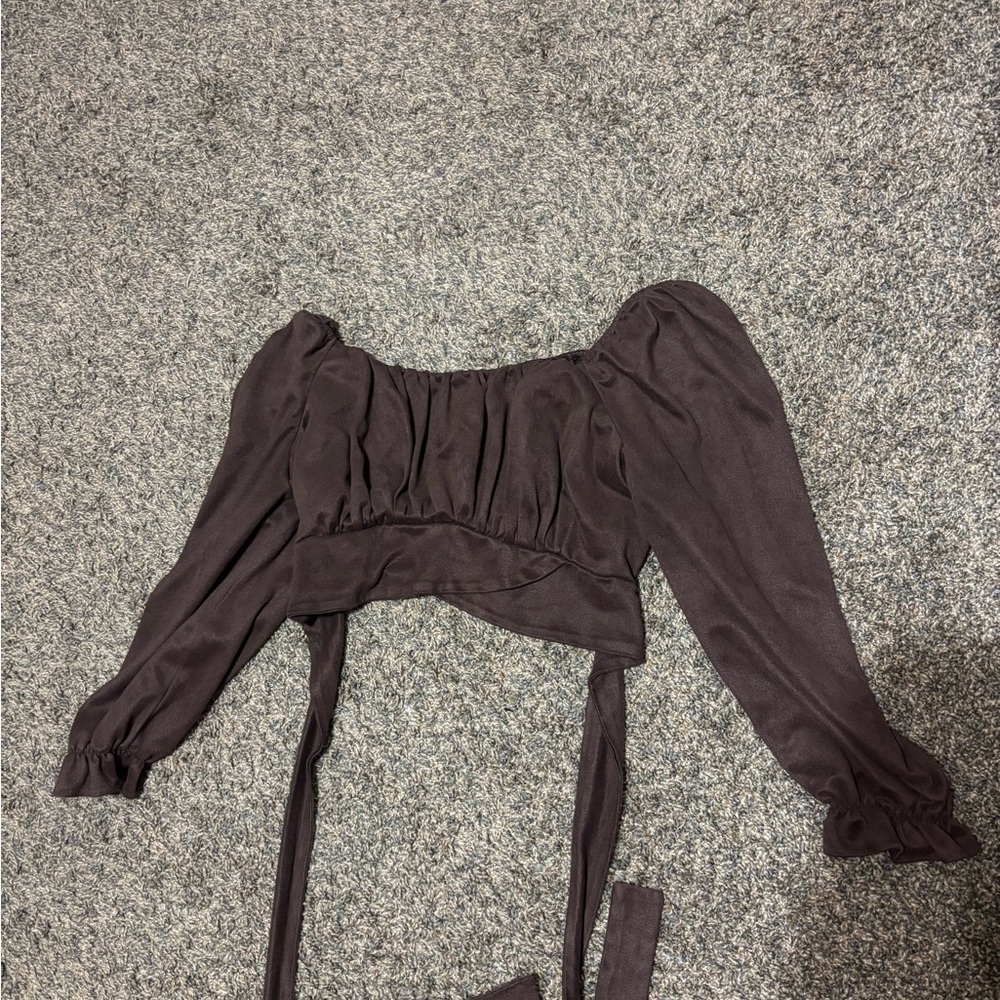 Buckle Dark Brown Crop Top